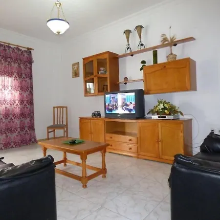 - 3 Bedrooms With Wifi - 2479 Apartment *