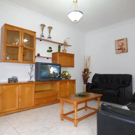 - 3 Bedrooms With Wifi - 2479 Apartment